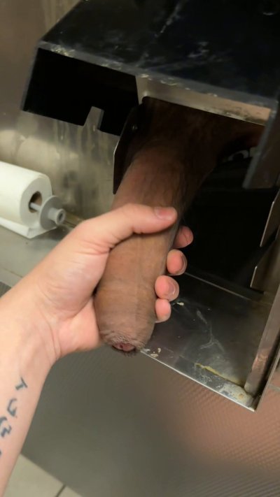 Watch Dillon Anderson 300K's leaked NSFW video on TwXstars