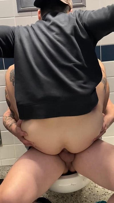 Watch Dillon Anderson 300K's leaked NSFW video on TwXstars