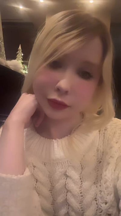 Watch Sarina Valentina's leaked NSFW video on TwXstars