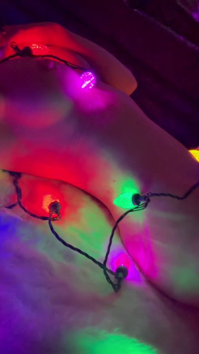 Watch Scarletvixen420's leaked NSFW video on TwXstars