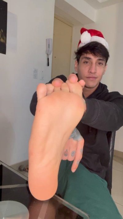 Watch tattooboyfeet 🔥onlyfans $8 🔥's leaked NSFW video on TwXstars