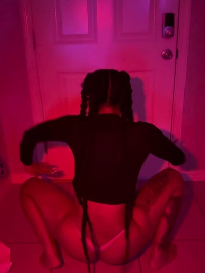 Watch Kya's leaked NSFW video on TwXstars