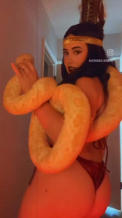 Watch Veronica Rose's leaked NSFW video on TwXstars