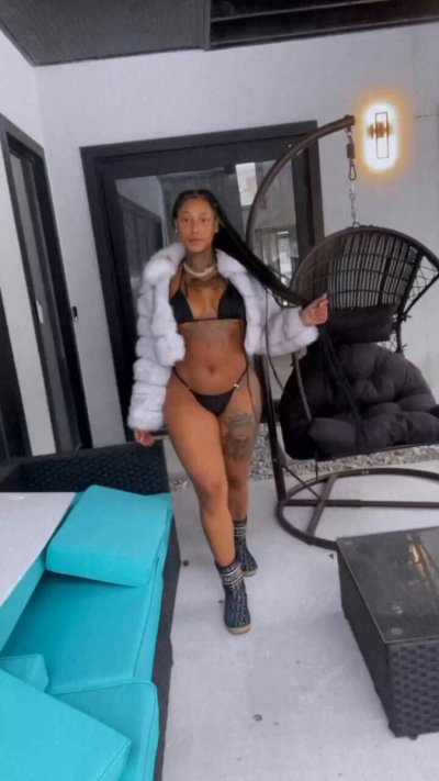 Watch Lady Luscious's leaked NSFW video on TwXstars