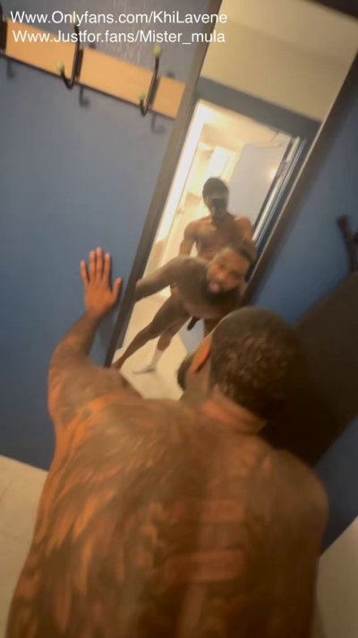 Watch King Khi Lavene's leaked NSFW video on TwXstars