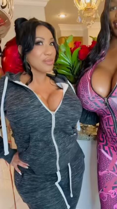 Watch Ava Devine Official's leaked NSFW video on TwXstars