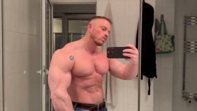 Watch Luca's leaked NSFW video on TwXstars