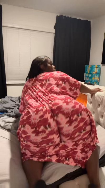 Watch fyebottom's leaked NSFW video on TwXstars