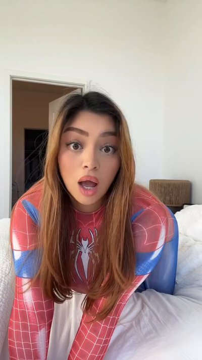 Watch Ashlea Edenn's leaked NSFW video on TwXstars