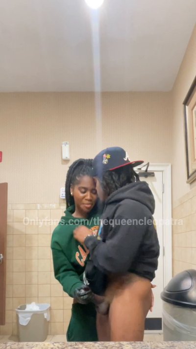 Watch Queen♕ ATL's leaked NSFW video on TwXstars