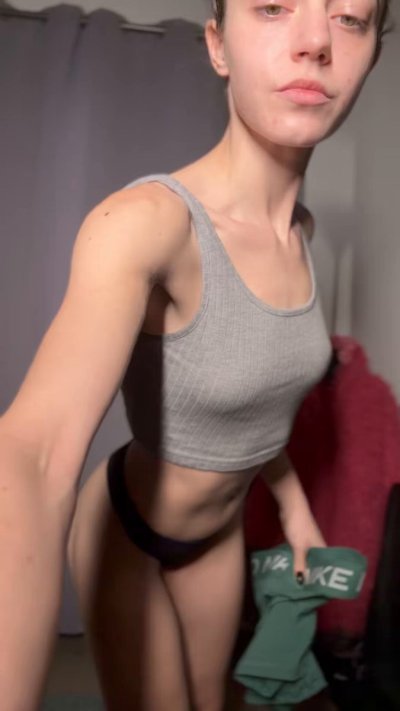 Watch kylie xy 👽's leaked NSFW video on TwXstars