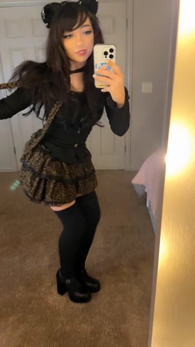 Watch goblincub's leaked NSFW video on TwXstars