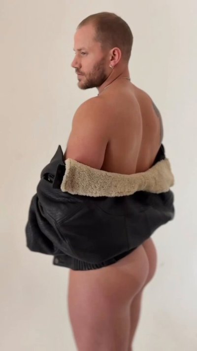 Watch RIVER NORTH🌊's leaked NSFW video on TwXstars