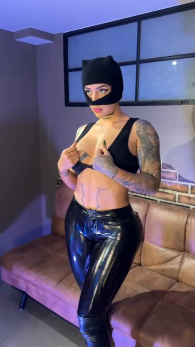 Watch Delettraaoficial's leaked NSFW video on TwXstars