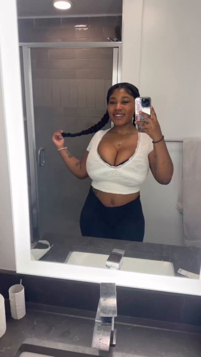 Watch skie 🩷's leaked NSFW video on TwXstars