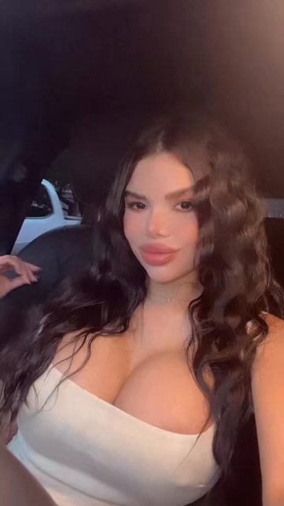 Watch Hanna's leaked NSFW video on TwXstars