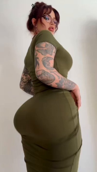 Watch Charlie E ♡'s leaked NSFW video on TwXstars