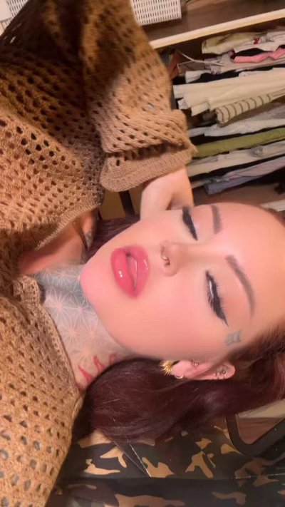 Watch Charlie E ♡'s leaked NSFW video on TwXstars