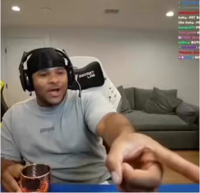 Watch Big Papa 🐻's leaked NSFW video on TwXstars