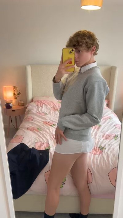 Watch Rourke's leaked NSFW video on TwXstars