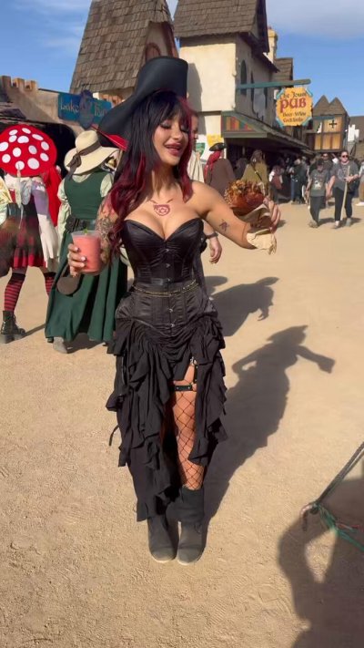 Watch Lauren Hunt's leaked NSFW video on TwXstars