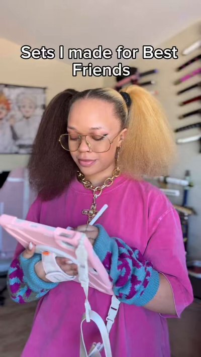 Watch Kiki’s Attire's leaked NSFW video on TwXstars