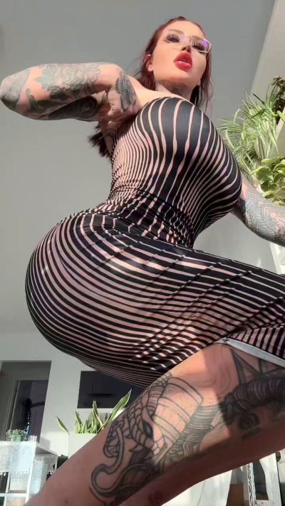 Watch Charlie E ♡'s leaked NSFW video on TwXstars