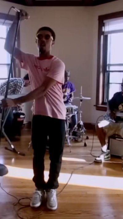 Watch Vic Mensa's leaked NSFW video on TwXstars