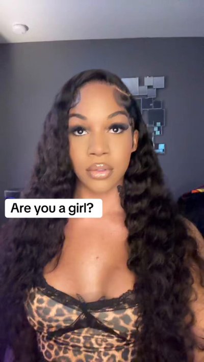 Watch kyliedadoll's leaked NSFW video on TwXstars