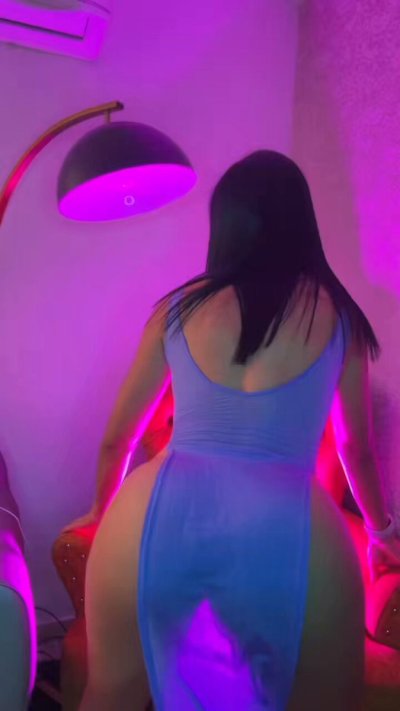 Watch Kelly Compulsive 🍑 🤗's leaked NSFW video on TwXstars