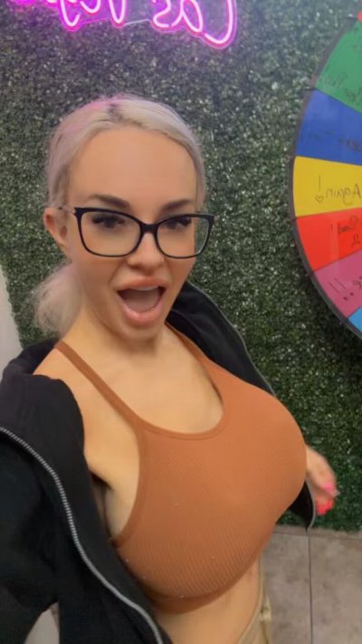 Watch Bad Bella xo's leaked NSFW video on TwXstars