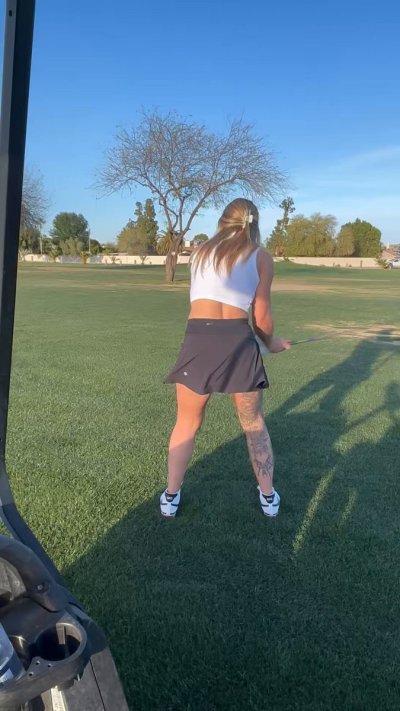 Watch l i t t l e b u f f b a b e's leaked NSFW video on TwXstars