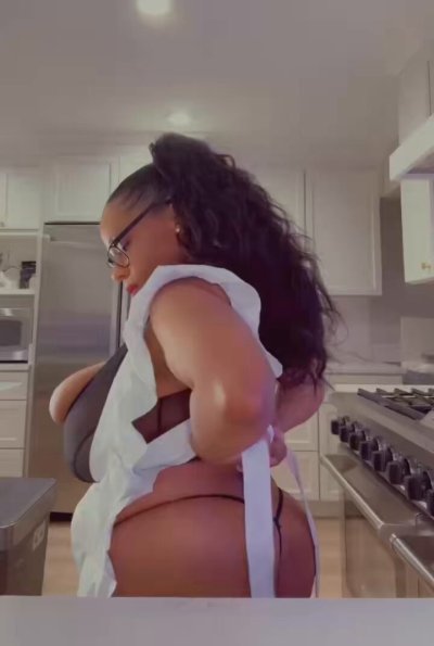 Watch Rhonda - OnlyOneRhonda's leaked NSFW video on TwXstars