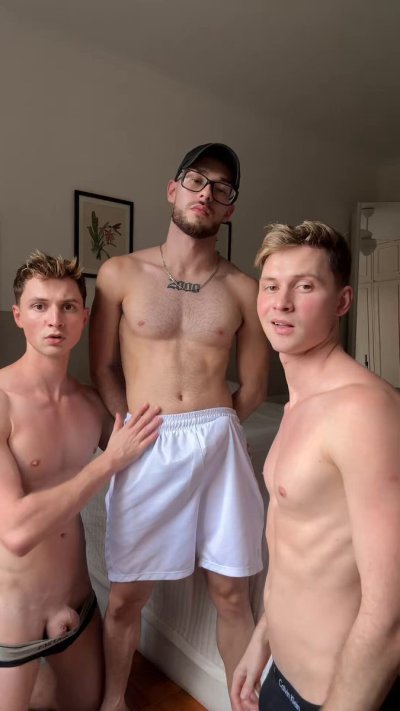 Watch CzechGayTwins (630k)🇺🇦's leaked NSFW video on TwXstars
