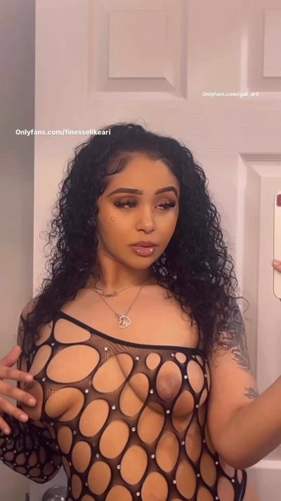 Watch Ariel Love 💗🤲🏽💰's leaked NSFW video on TwXstars