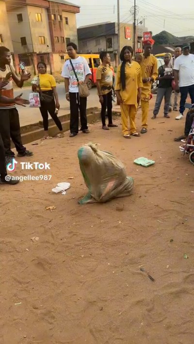 Watch DIOR🖤's leaked NSFW video on TwXstars