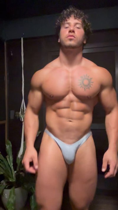 Watch JohnBronco's leaked NSFW video on TwXstars