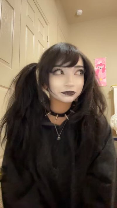 Watch goblincub's leaked NSFW video on TwXstars