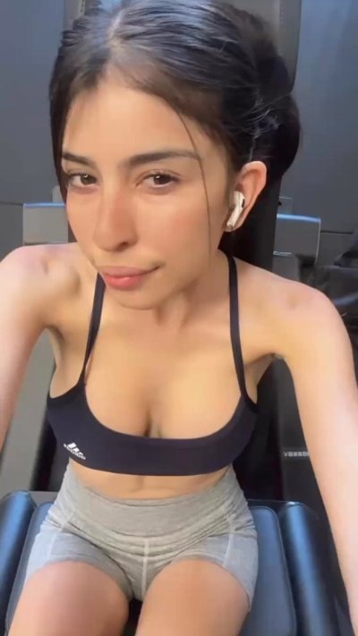 Watch Karol Smith Oficial's leaked NSFW video on TwXstars