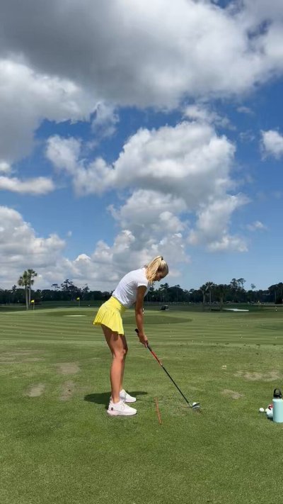 Watch Bri Teresi's leaked NSFW video on TwXstars