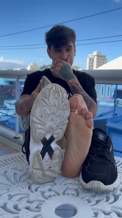 Watch tattooboyfeet 🔥onlyfans $8 🔥's leaked NSFW video on TwXstars
