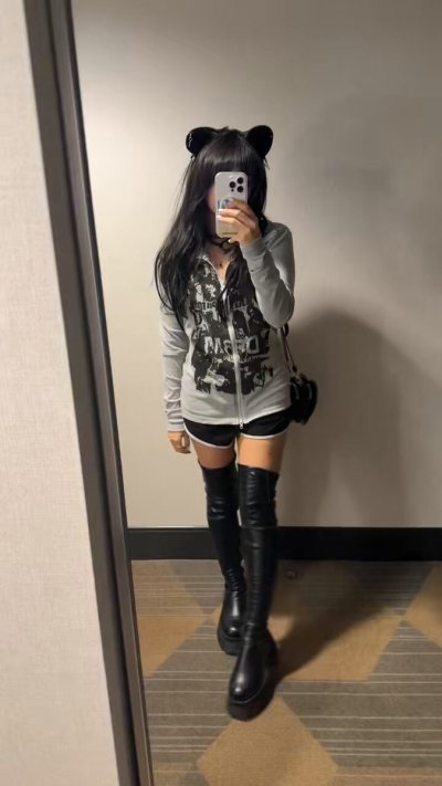 Watch goblincub's leaked NSFW video on TwXstars