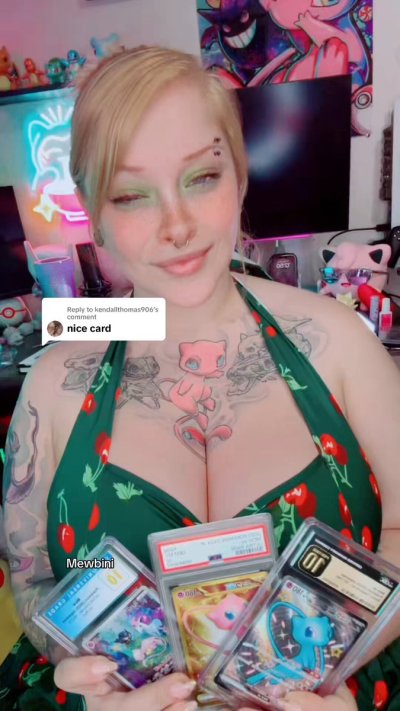 Watch mewbini's leaked NSFW video on TwXstars