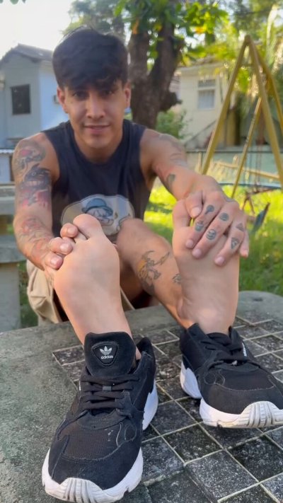 Watch tattooboyfeet 🔥onlyfans $8 🔥's leaked NSFW video on TwXstars
