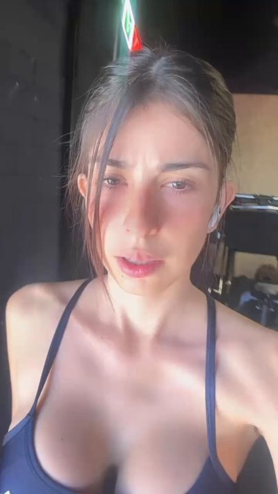 Watch Karol Smith Oficial's leaked NSFW video on TwXstars