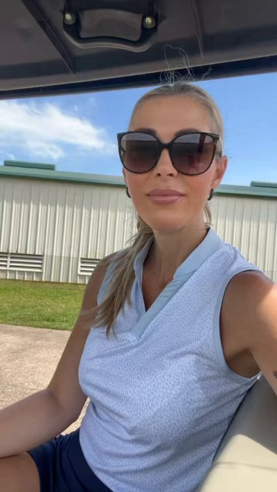 Watch Holly Hotwife Top 0.06%'s leaked NSFW video on TwXstars