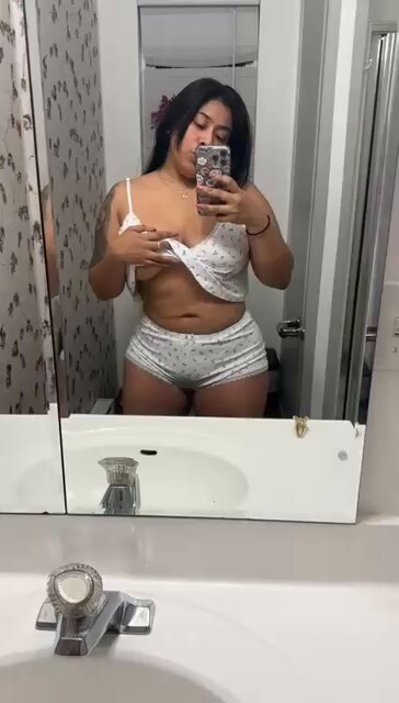 Watch KINKYDIABLA's leaked NSFW video on TwXstars