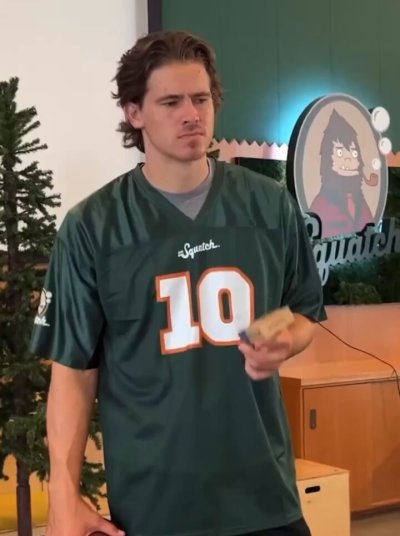 Watch a girl with no face ⚡️'s leaked NSFW video on TwXstars