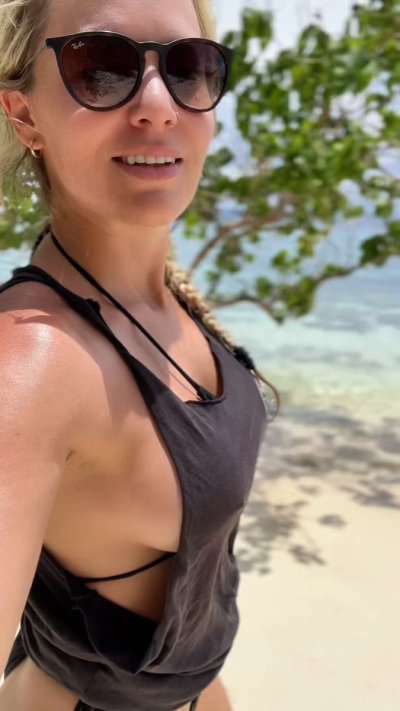 Watch Joanna Nextdoor's leaked NSFW video on TwXstars