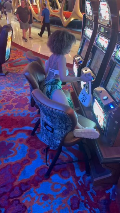 Watch DJ Kam Bennett's leaked NSFW video on TwXstars